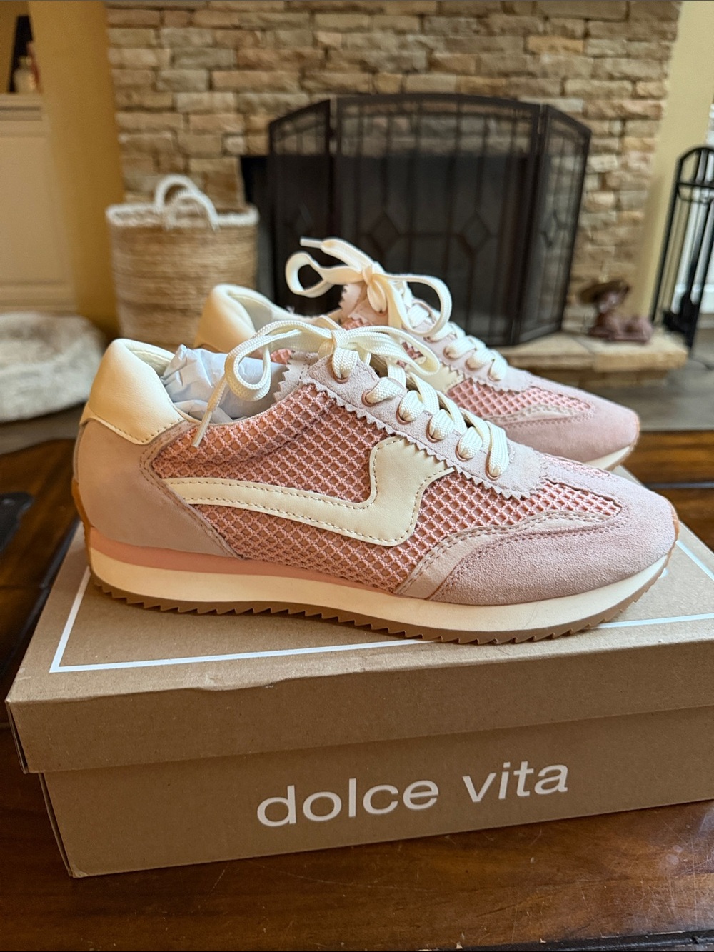 Dolce Vita in a  Rose Color Mesh